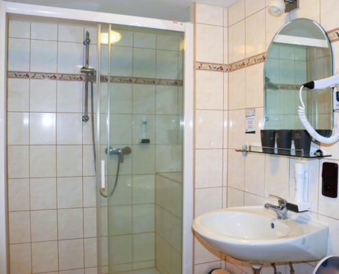 Zimmer mit Dusche in Oberwiesenthal